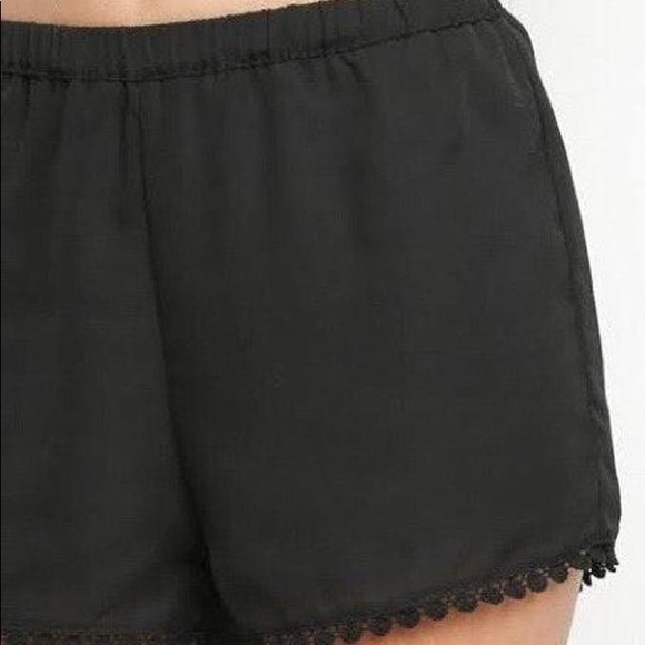Brandy Melville Leticia black shorts lace trim - Picture 2 of 7